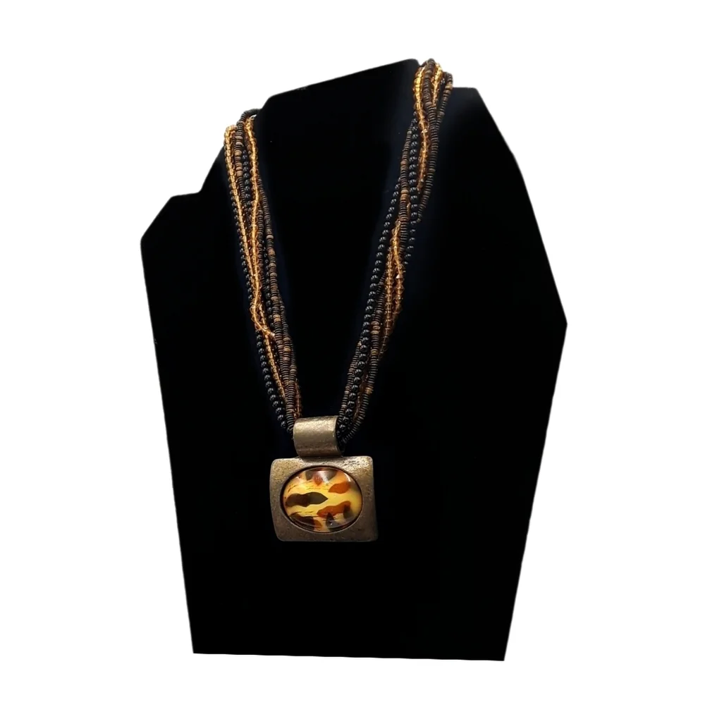Multicolor Beaded Pendant Necklace Choker